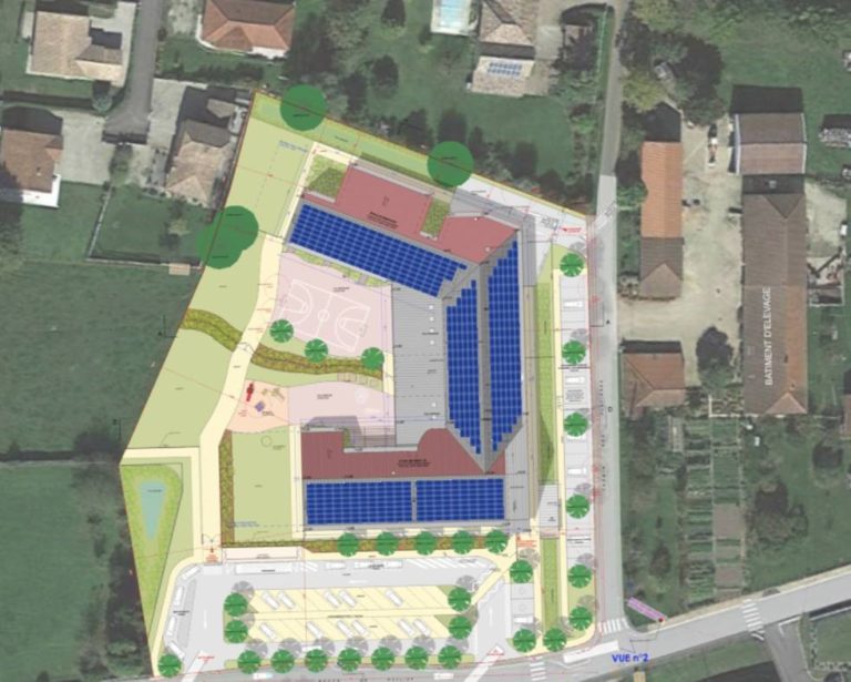 Illustration du projet d'une installation photovoltaïque sur la toiture du groupe scolaire Les Bayards à Mézériat.