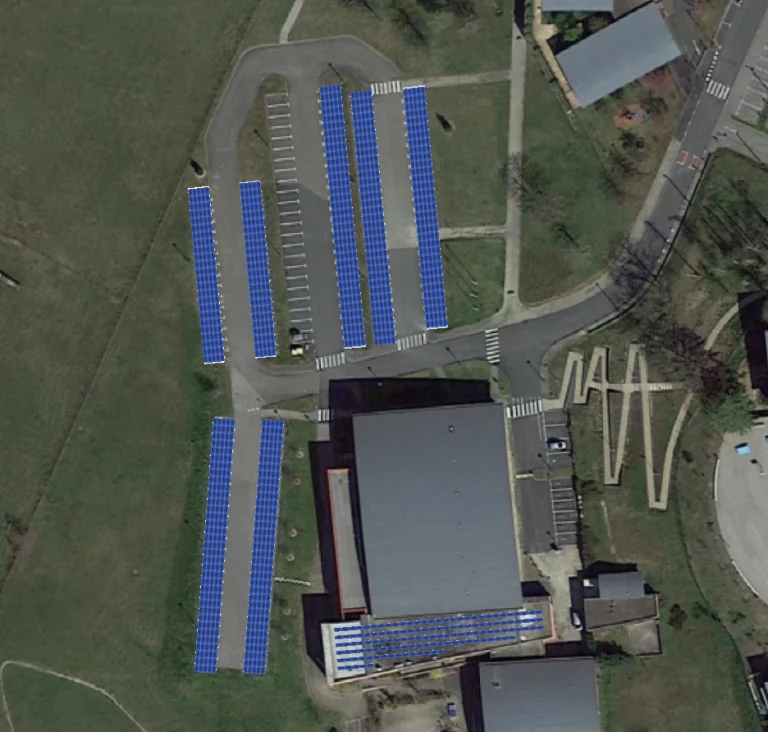 Plan de calepinage des projets de construction de 6 ombrières photovoltaïques sur le parking et sur la toiture du complexe Visiosport à Montceaux